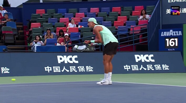 Break Point! Vacherot Gains The Upper Hand In Set 2 from ATP Masters 1000 - 2025 Shanghai Open 