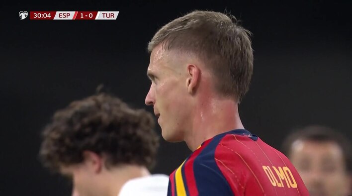 Save! Bayindir Parries Away Olmo’s Ambitious Attempt from European Qualifiers for the 2026 FIFA World Cup 