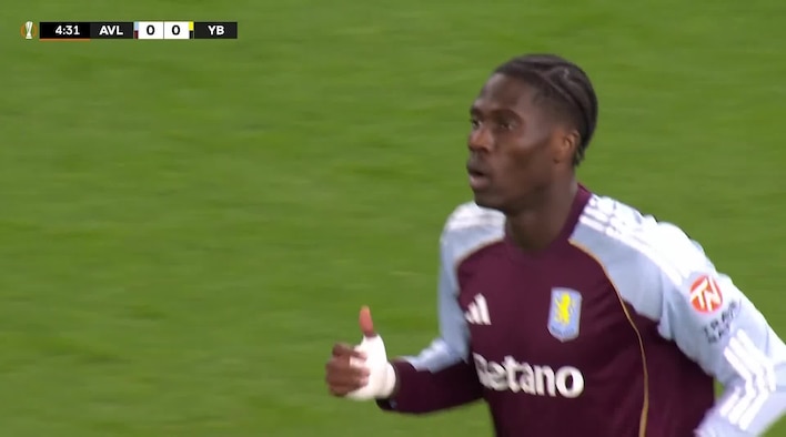 Chance! Onana's Zips His Header Narrowly Over The Crossbar from UEFA Europa League 2025/26 