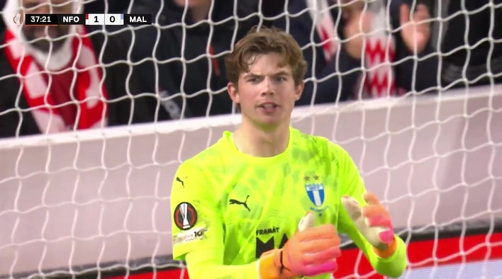 Save! Ellborg Sprawls Low To Deny Kalimuendo's Powerful Strike from UEFA Europa League 2025/26 