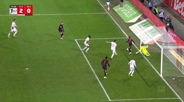 Save! Dahmen Averts Schick's Goal-Bound Effort Just In Time from Bundesliga 2025/26 