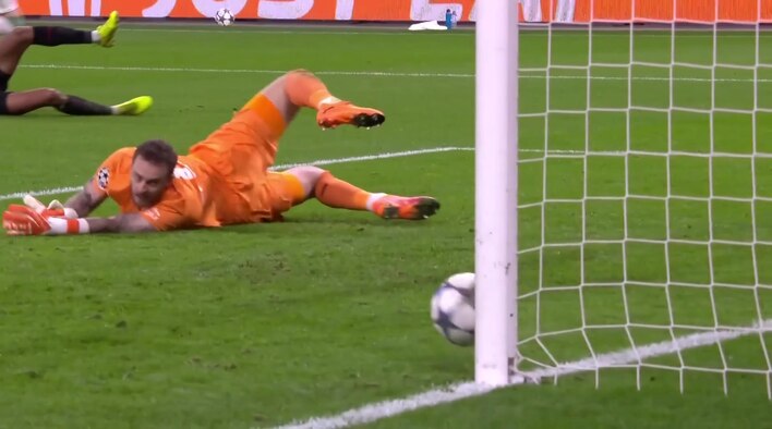 Chance! Gordon Rattles The Woodwork With A Stunning Effort from UEFA Champions League 2025/26 