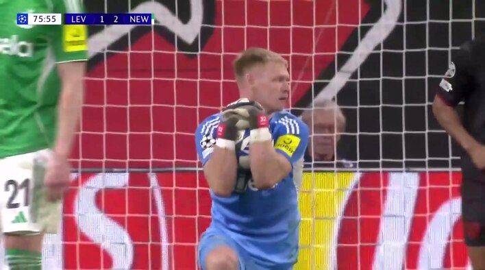 Save! Ramsdale Pulls Off A Brilliant Double Stop To Deny Leverkusen from UEFA Champions League 2025/26 