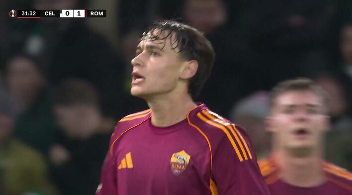 Chance! Pisilli’s Thunderous Strike Flies Just Over The Bar from UEFA Europa League 2025/26 