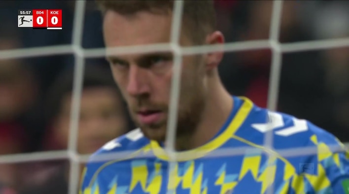 Save! Schwabe Reacts Sharply To Deny Maza’s Effort from Bundesliga 2025/26 