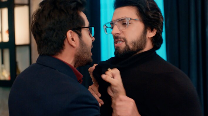 Raghav Confronts Sidd from Bade Achhe Lagte Hain season 2