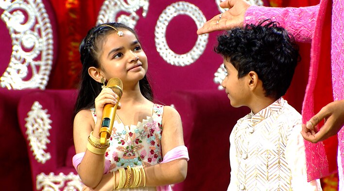Pihu and Avirbhav's Cuteness from Superstar Singer season 3