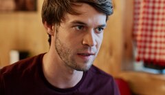 https://images.slivcdn.com/videoasset_images/karen_kingsburys_a_thousand_tomorrows_ep1_13april_landscape_thumb.jpg?h=138&w=240&q=high