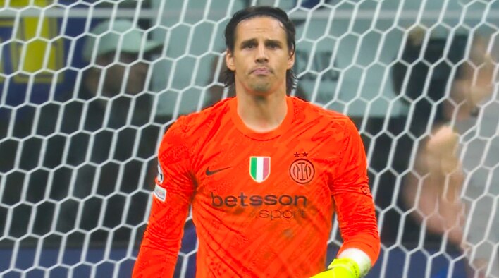 Sommer Saves The Day For A Place In The Finals from UEFA Champions League 2024-25 
