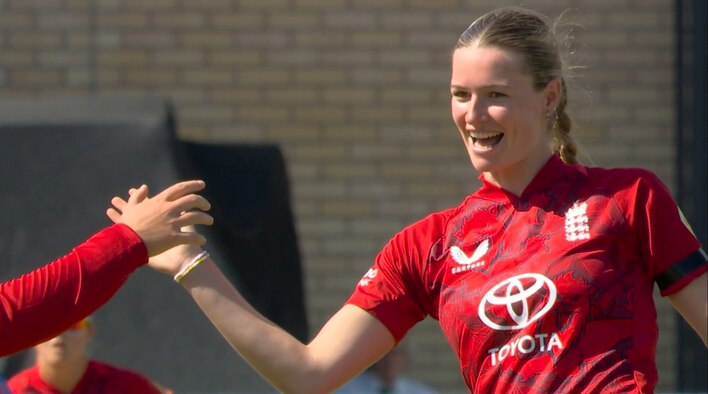 Lauren Bell's Brilliant Spell from India Women's Tour of England 2025 