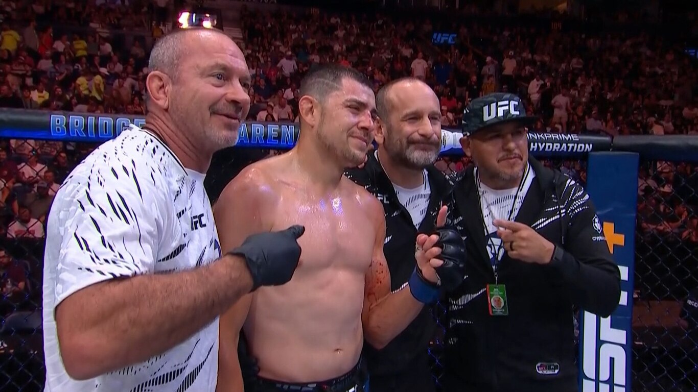 UFC Fight Night - Lewis vs Teixeira