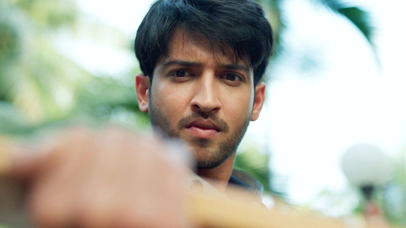 Teesra Bhai