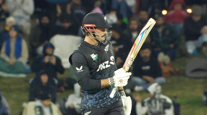 Robinson Rattles Aussie Attack from Australia Tour of New Zealand 2025 