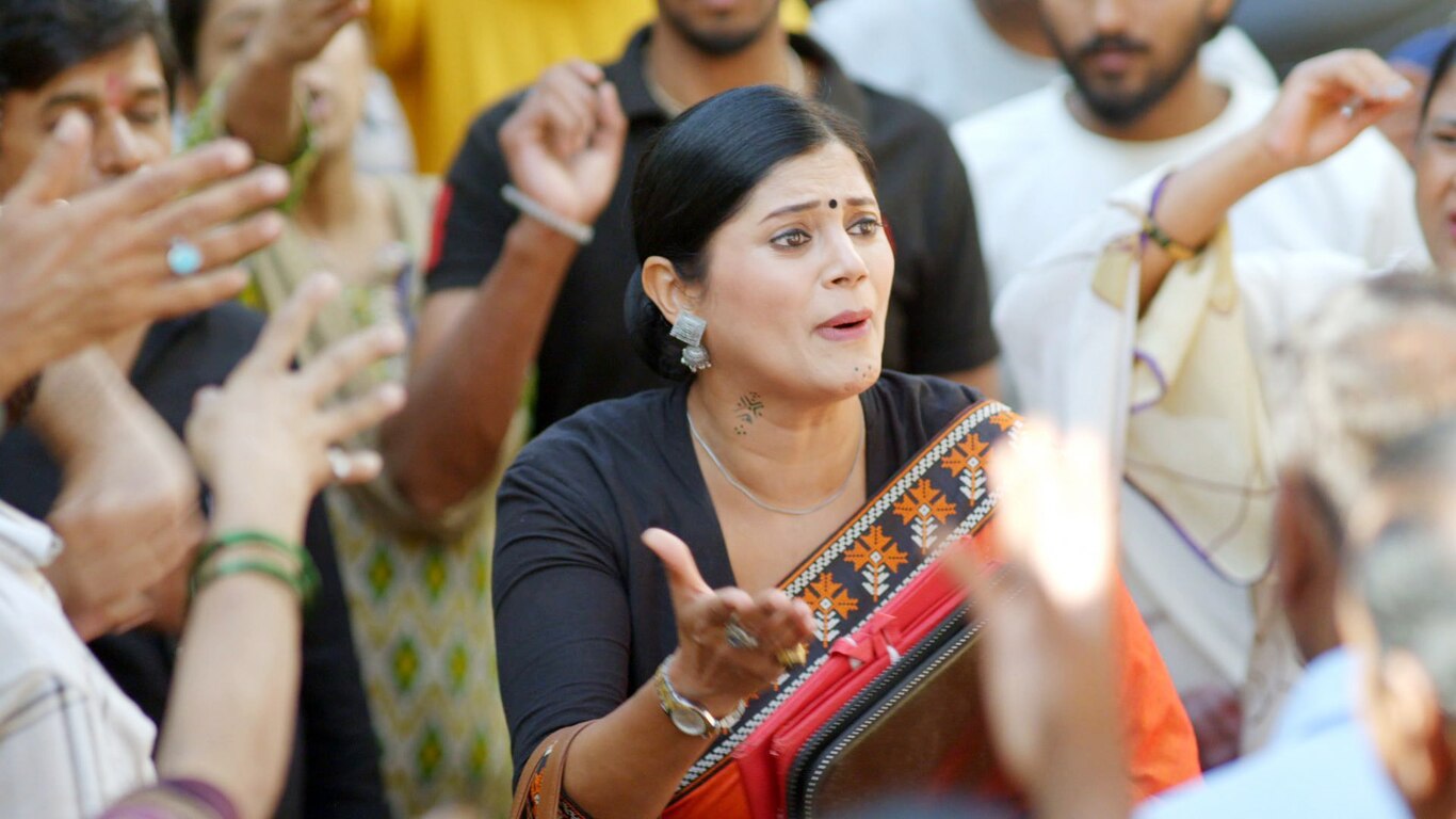 Pushpa Gets Attacked
