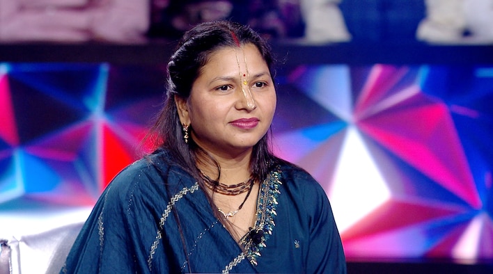 Sonam Climbs Up from Kaun Banega Crorepati season 17