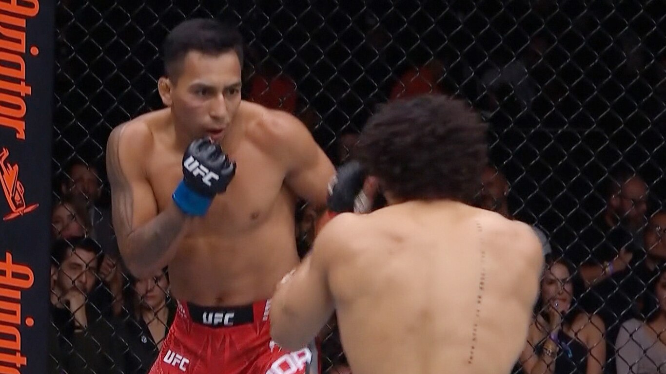 UFC Fight Night - Moreno vs Kavanagh 