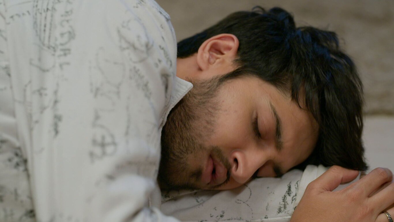Virat Falls Unconscious 