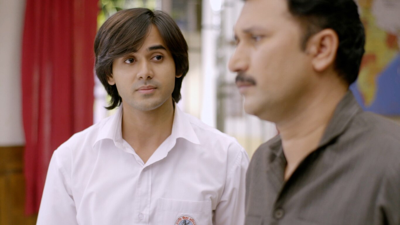 Naina Helps Sameer