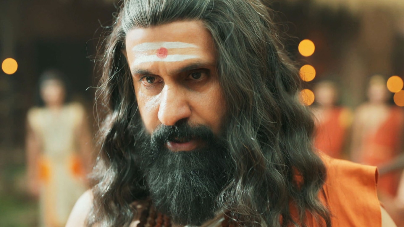 Gurudev Stops The Gada Battle