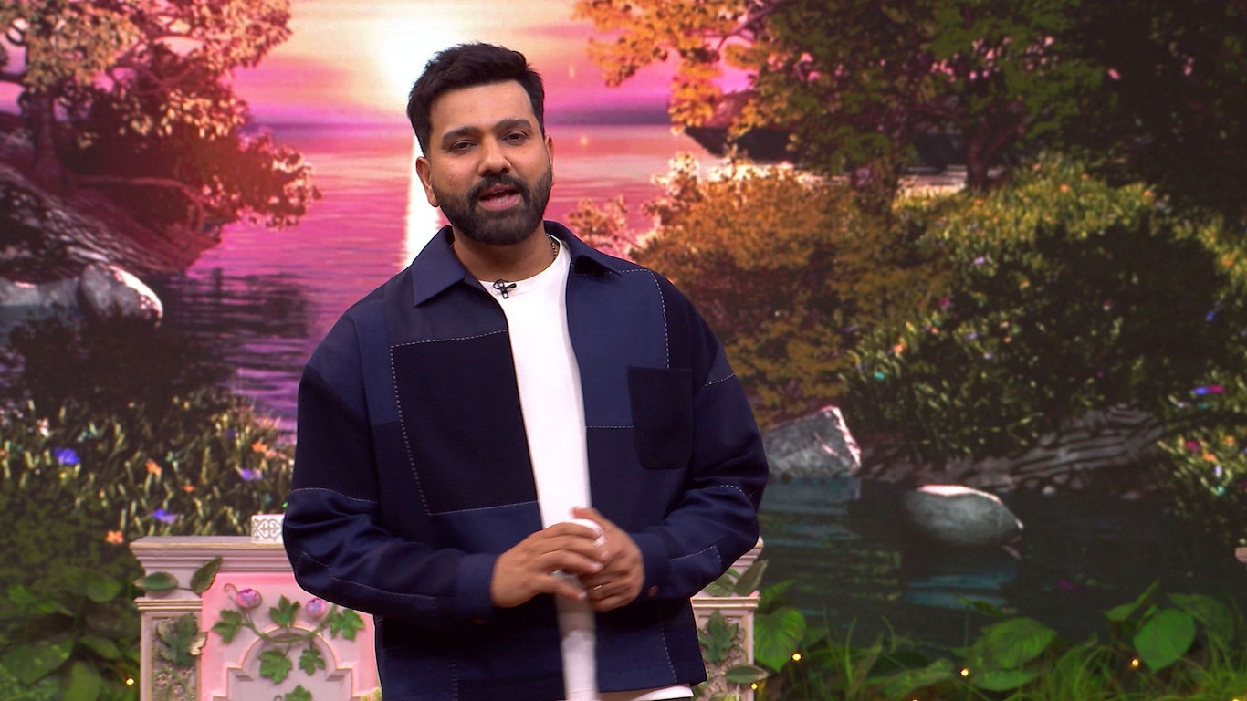 Bollywood Stars Take Over Family Full House