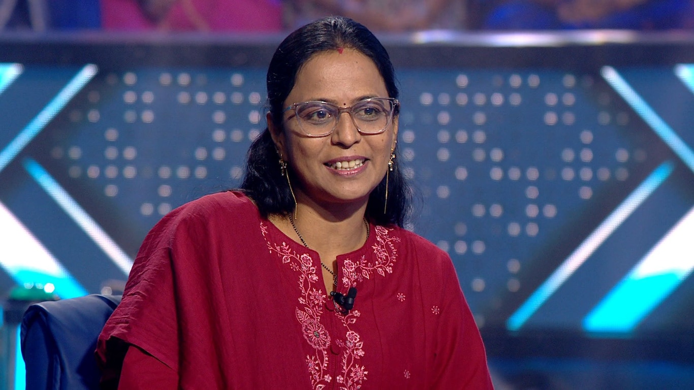 Manjusha Shirsath Takes The Hot Seat