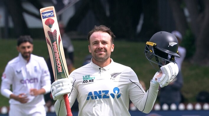 Blundell Fights A Lone Battle With Gritty 115 from England Tour of New Zealand 2024 