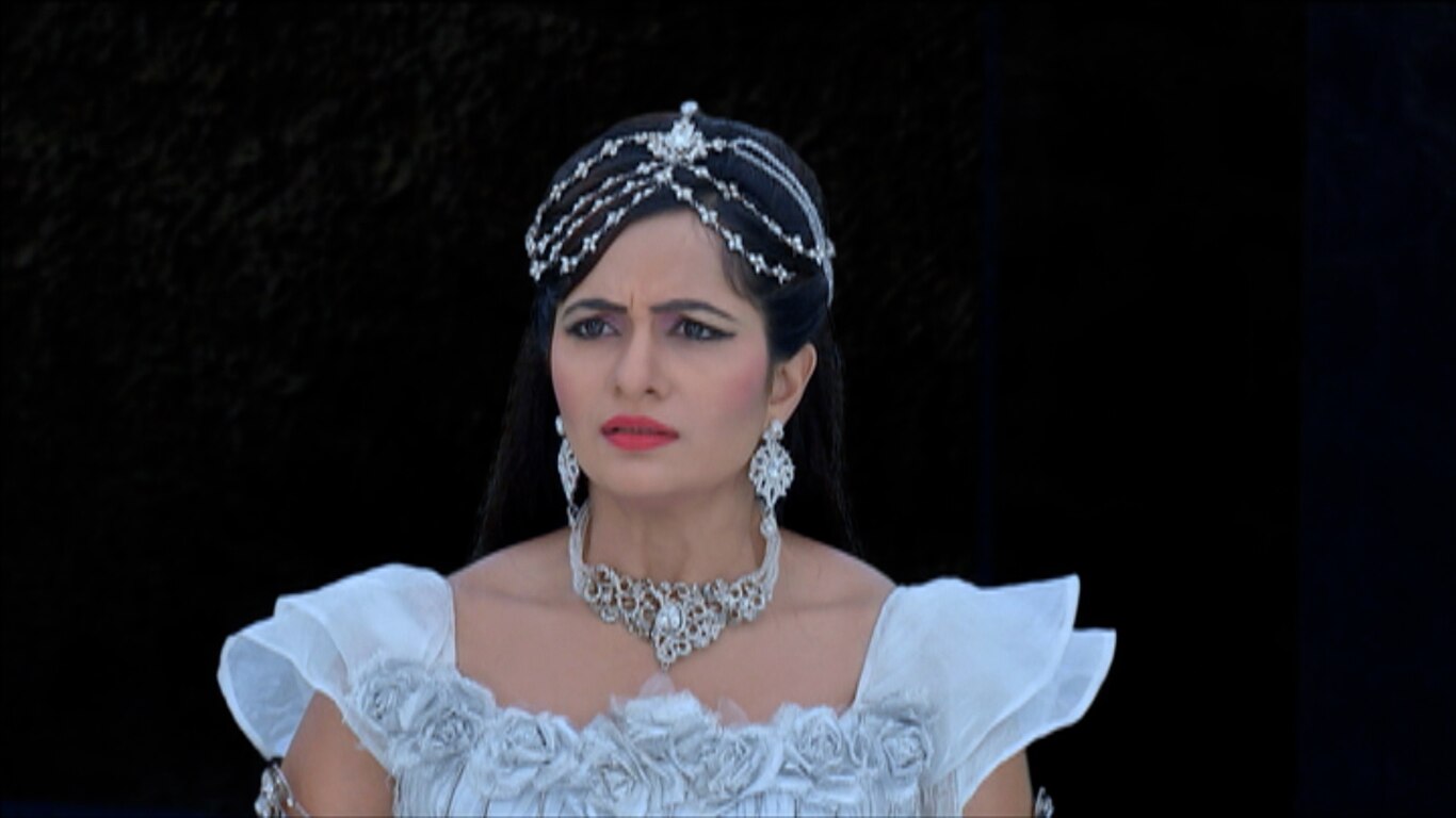 Rani Pari Blends In