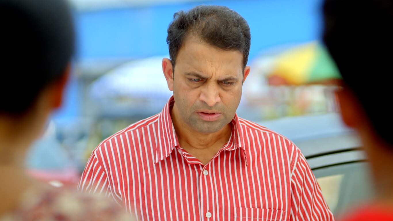 Radha Disowns Pranav