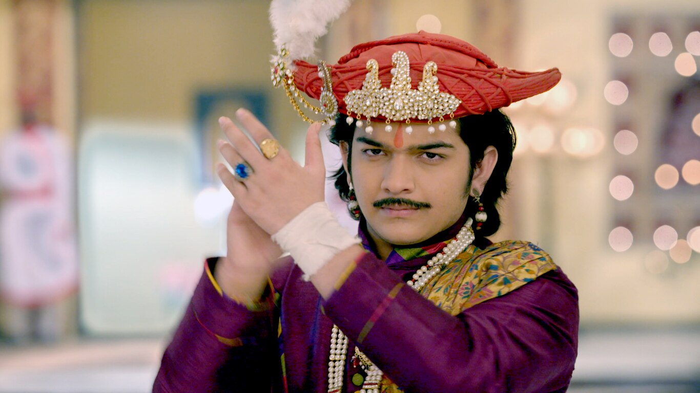 Ahilya Par Arop