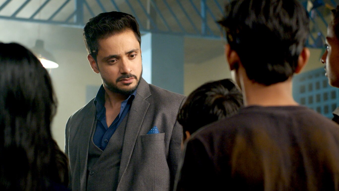 Viaan Wants To Help Katha